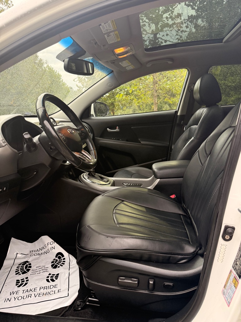 Photo 8 of this KIA SPORTAGE