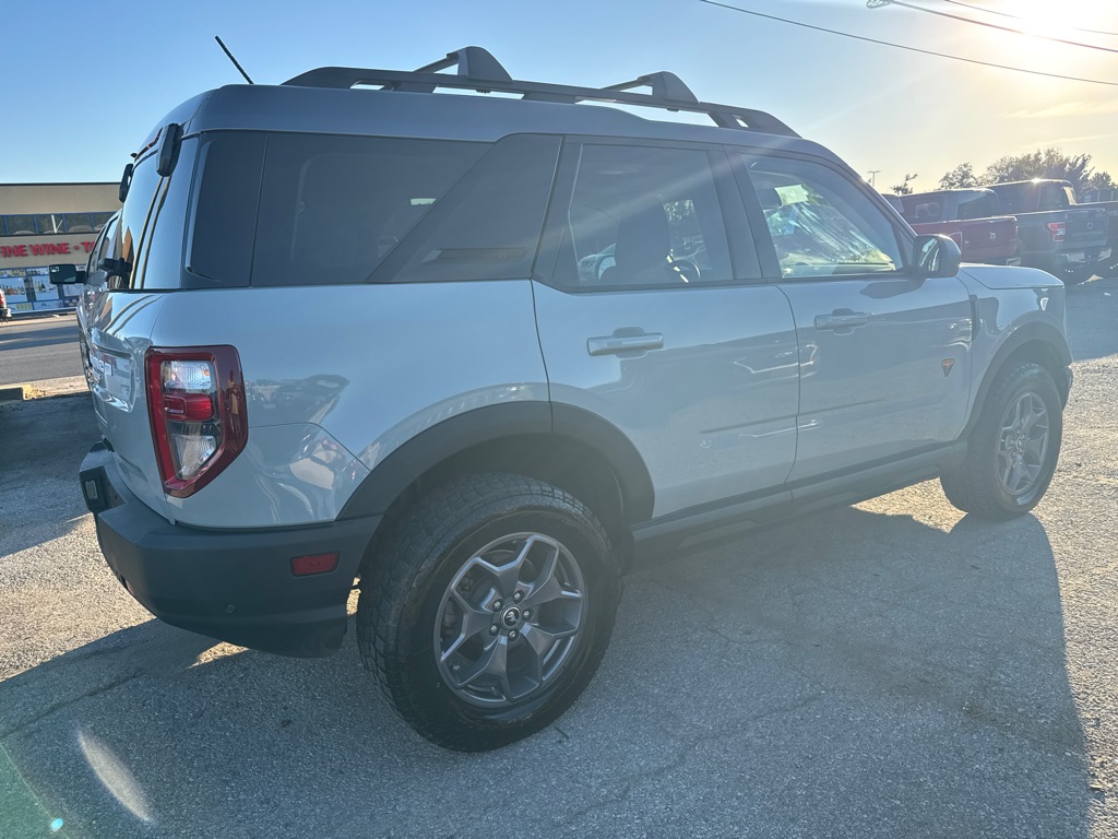 Photo 4 of this FORD BRONCO SPORT