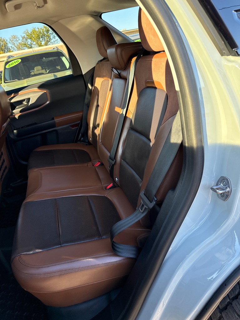 Photo 7 of this FORD BRONCO SPORT
