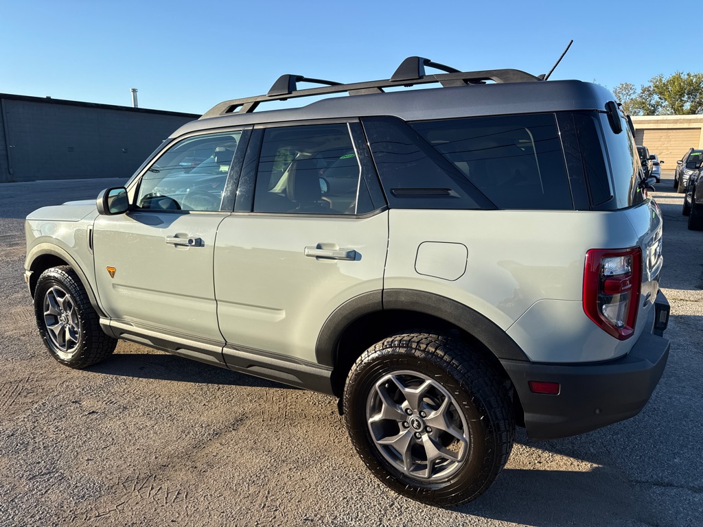 Photo 6 of this FORD BRONCO SPORT