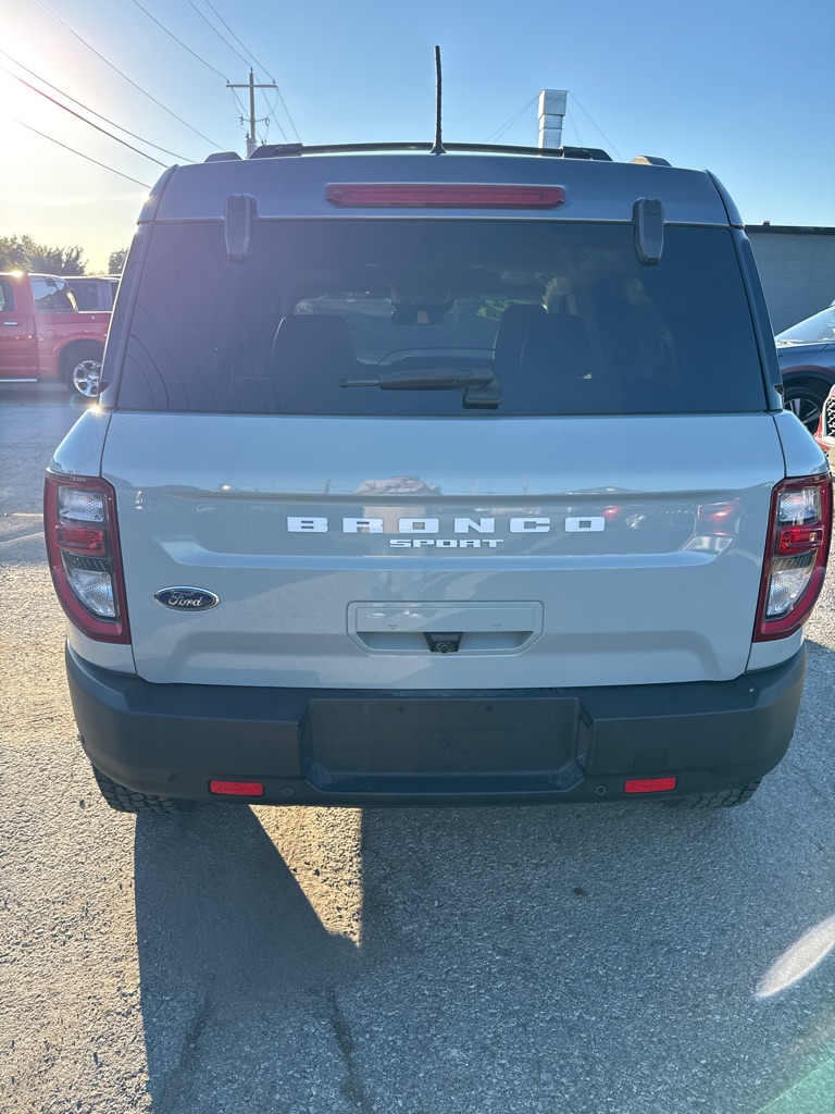 Photo 5 of this FORD BRONCO SPORT