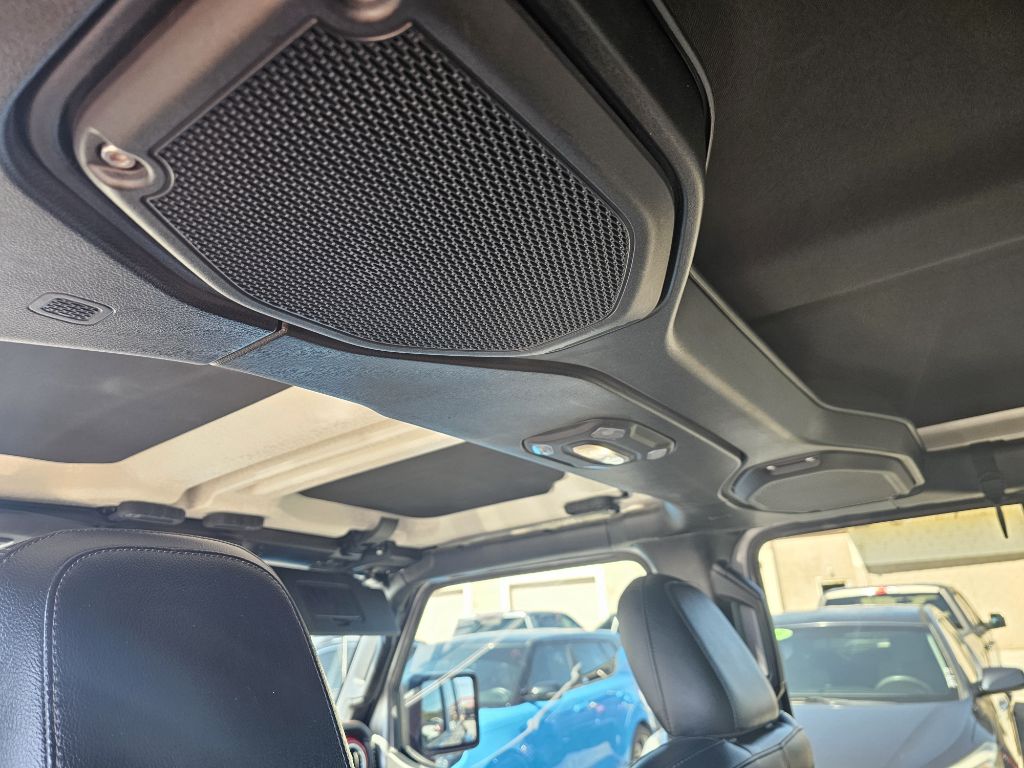 Photo 15 of this JEEP WRANGLER UNLIMI