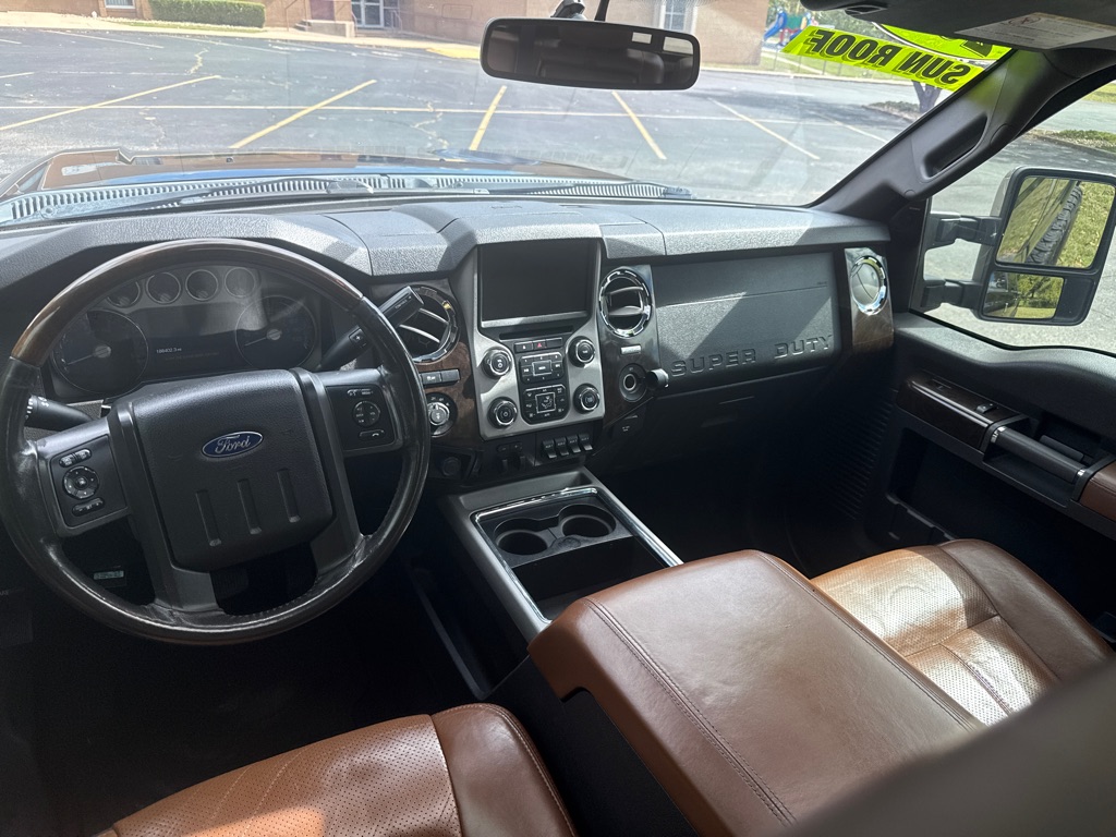 Photo 6 of this FORD F350
