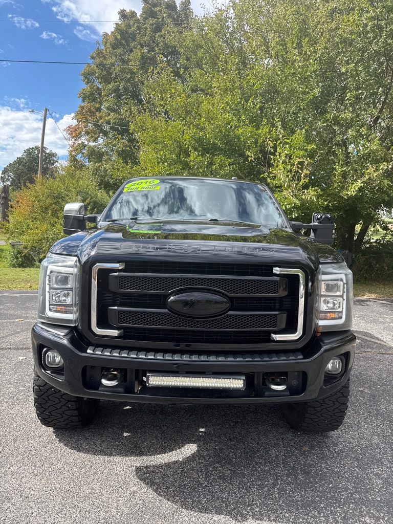 Photo 2 of this FORD F350
