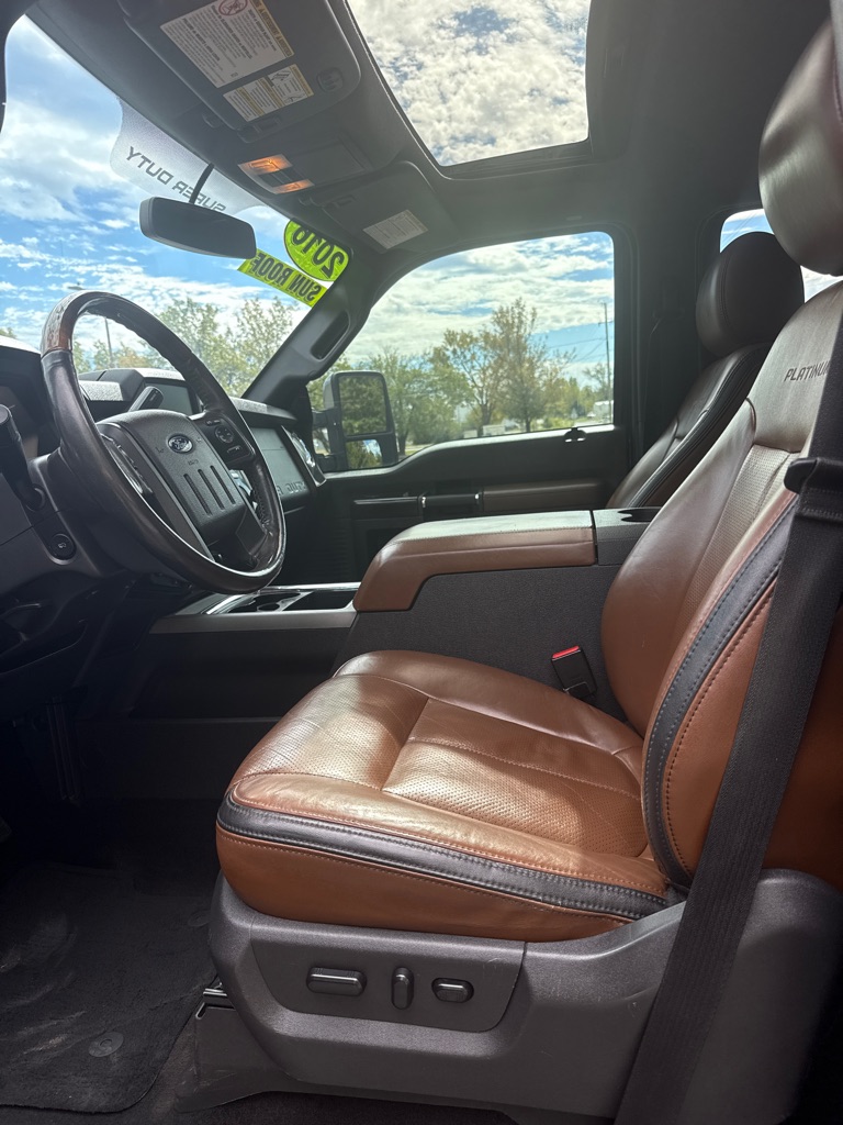 Photo 8 of this FORD F350