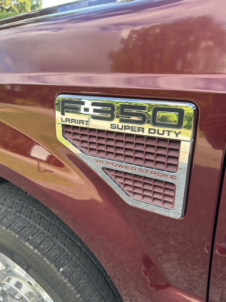 Photo 10 of this FORD F350