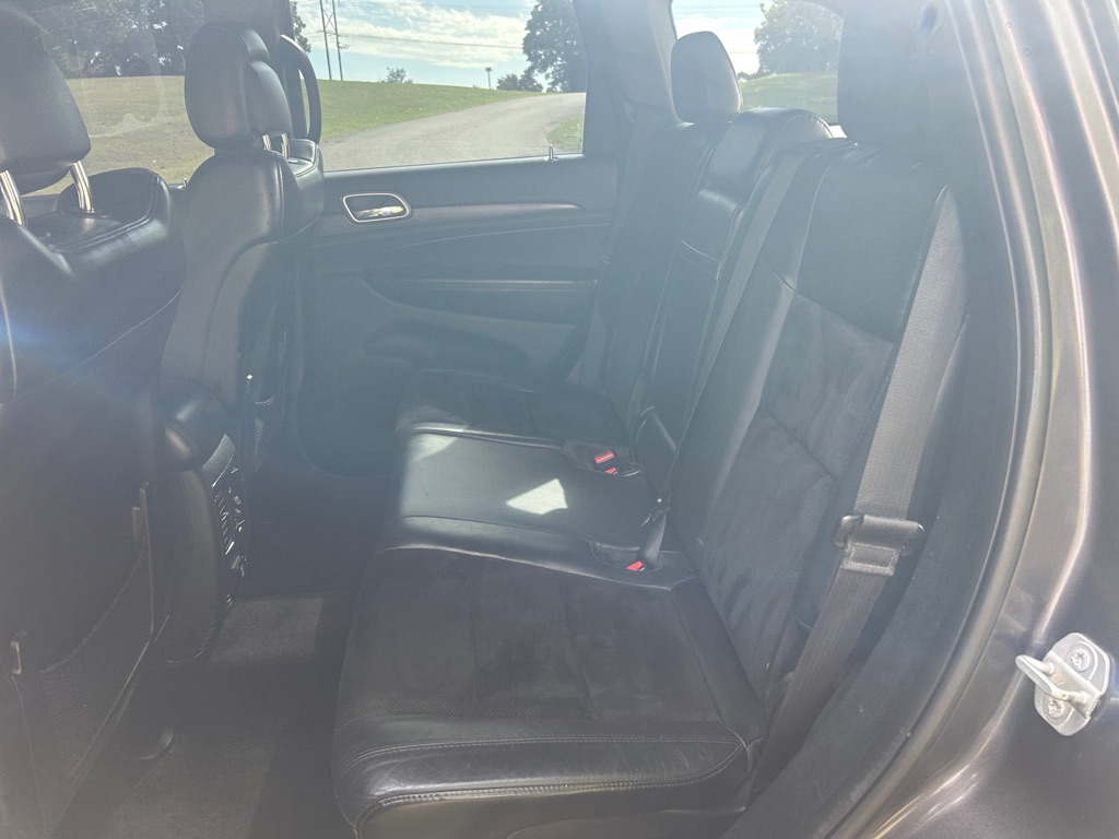 Photo 14 of this JEEP GRAND CHEROKEE