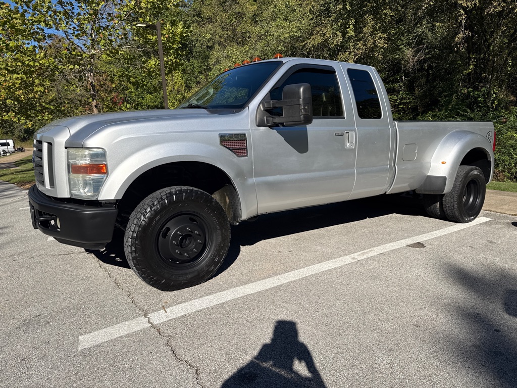Photo 1 of this FORD F350