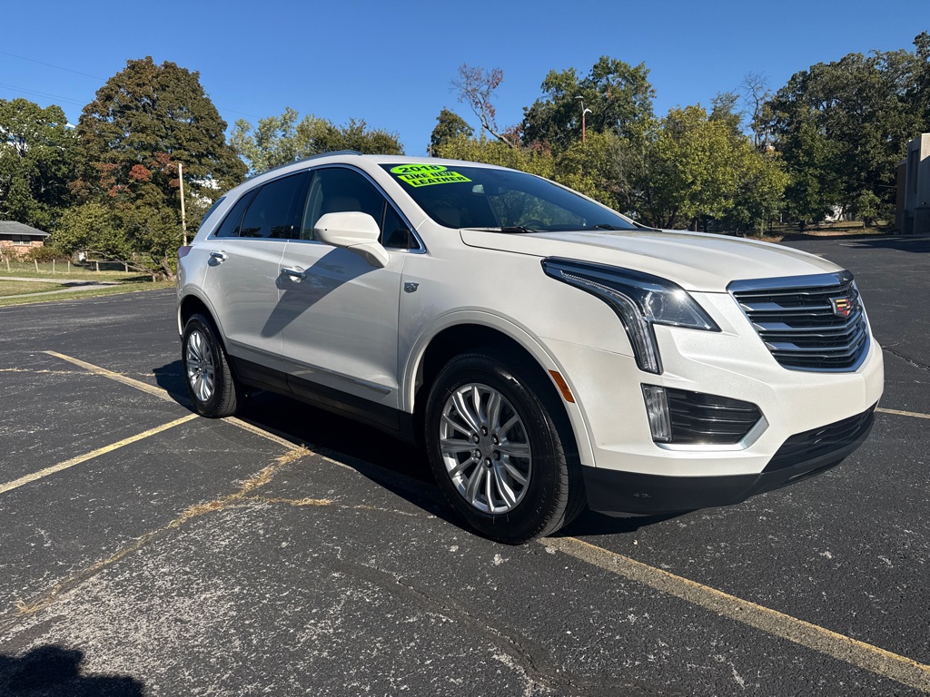 Photo 3 of this CADILLAC XT5