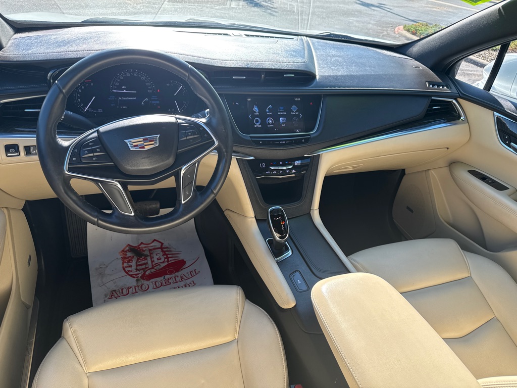 Photo 8 of this CADILLAC XT5