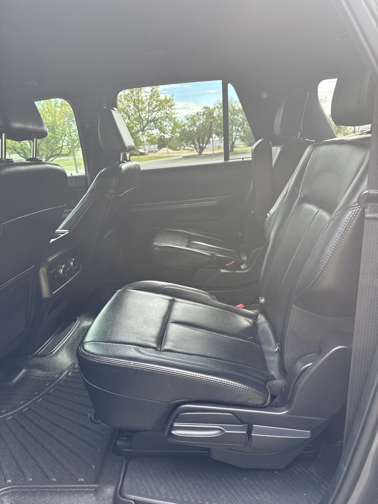 Photo 7 of this FORD EXPEDITION