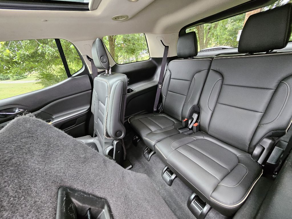 Photo 11 of this GMC ACADIA