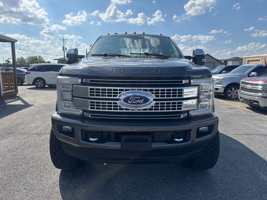 Photo 2 of this FORD F250