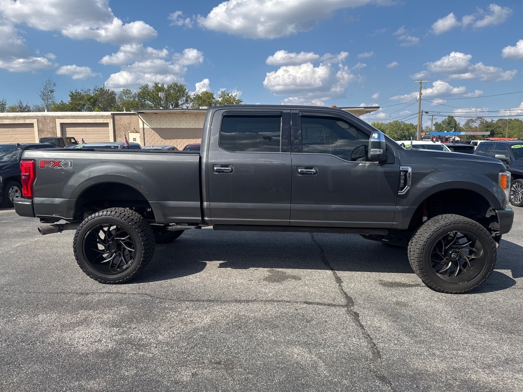 Photo 4 of this FORD F250