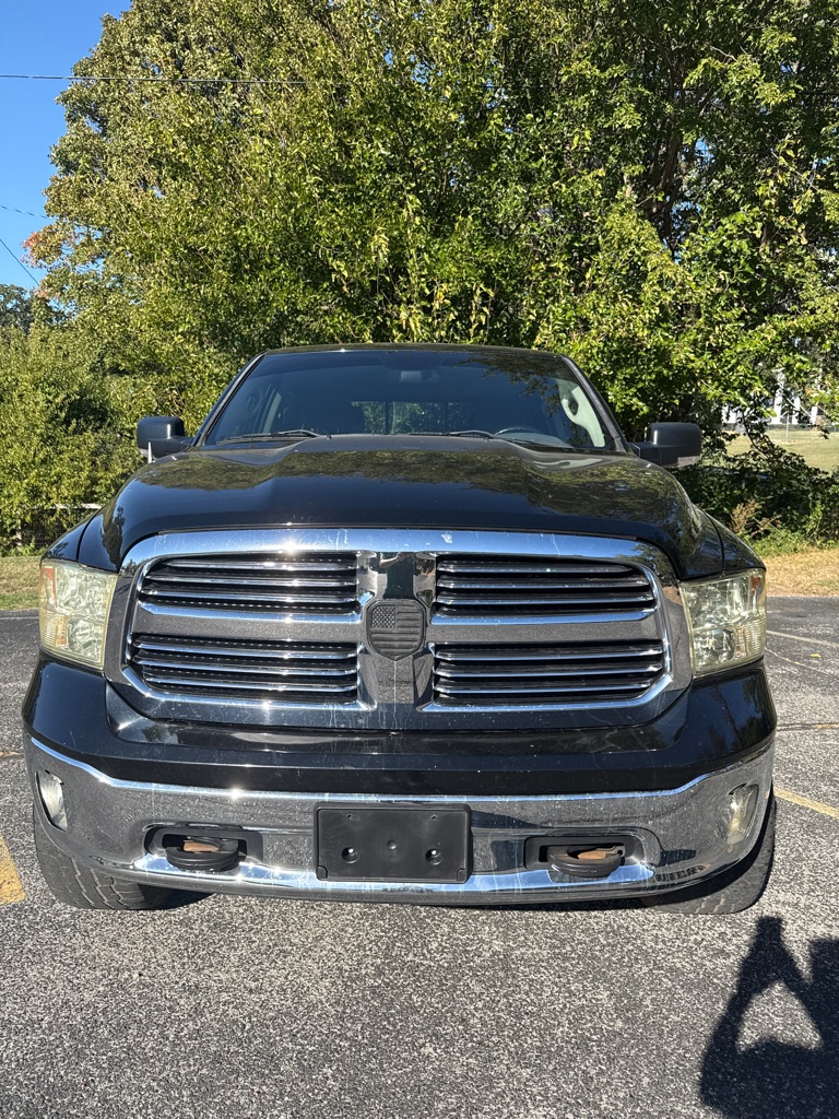 Photo 2 of this RAM 1500