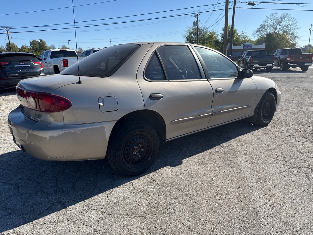 Photo 4 of this CHEVROLET CAVALIER