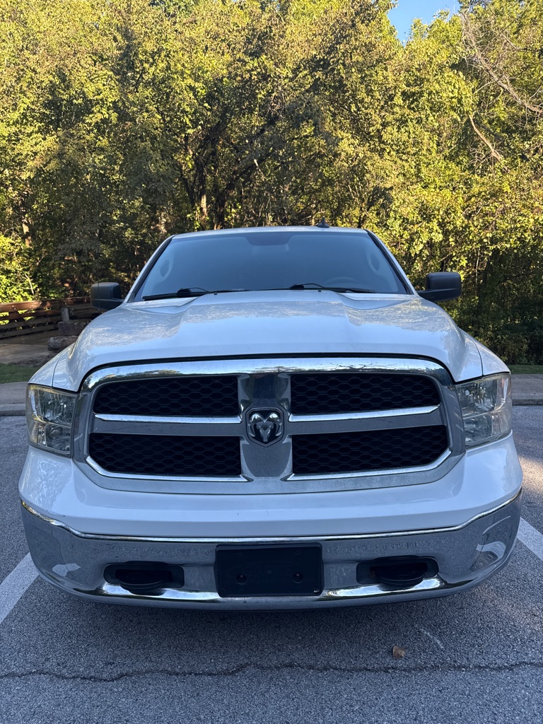 Photo 2 of this RAM 1500 CLASSIC