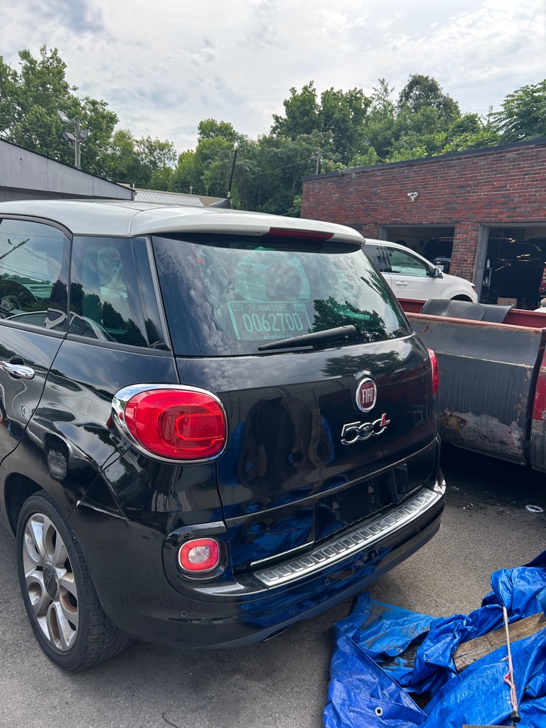 Photo 2 of this FIAT 500L