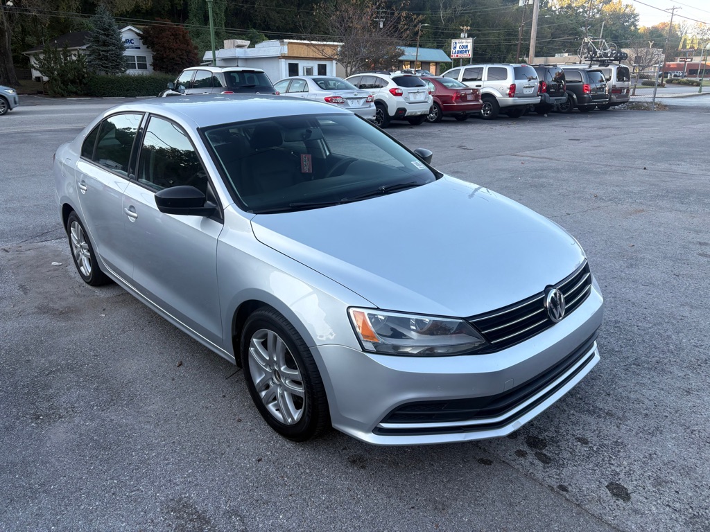 Photo 2 of this VOLKSWAGEN JETTA
