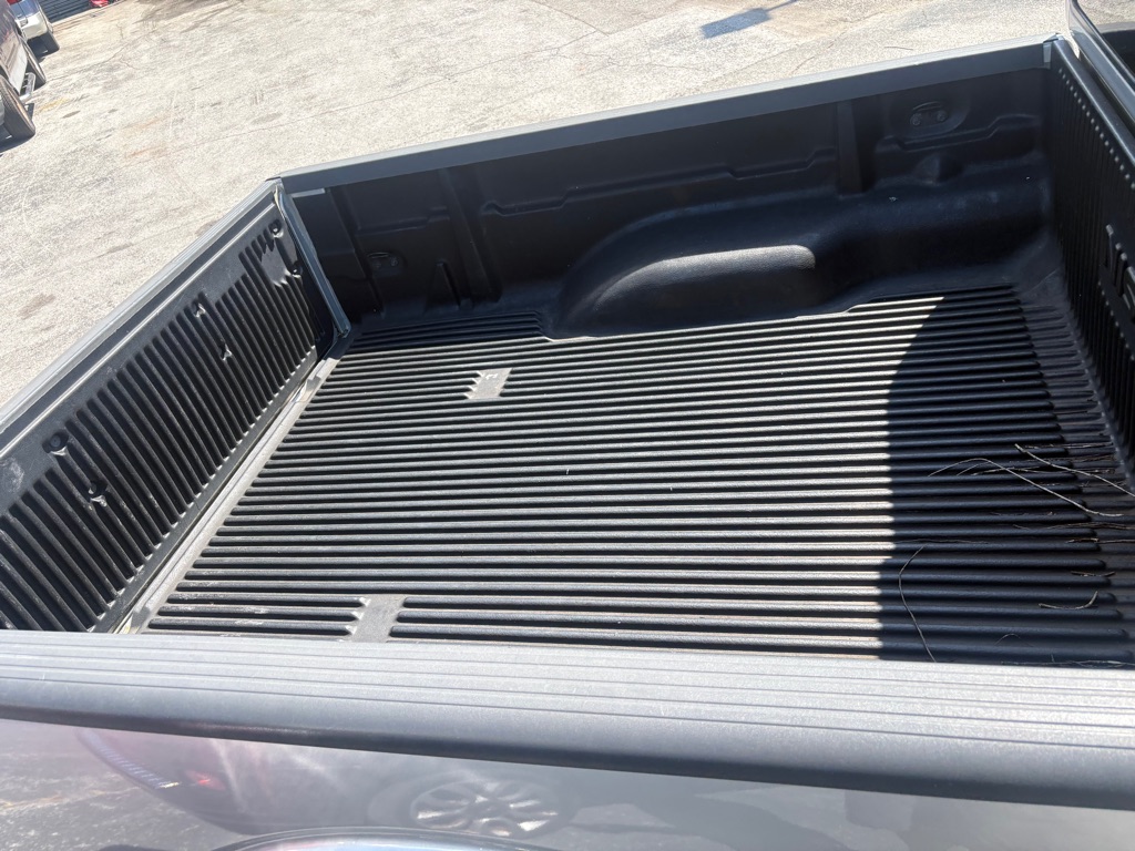 Photo 13 of this NISSAN FRONTIER