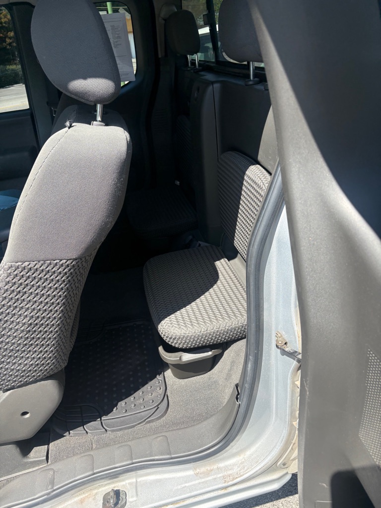 Photo 18 of this NISSAN FRONTIER