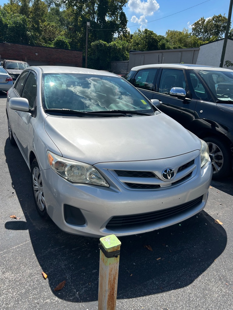 Photo 10 of this TOYOTA COROLLA