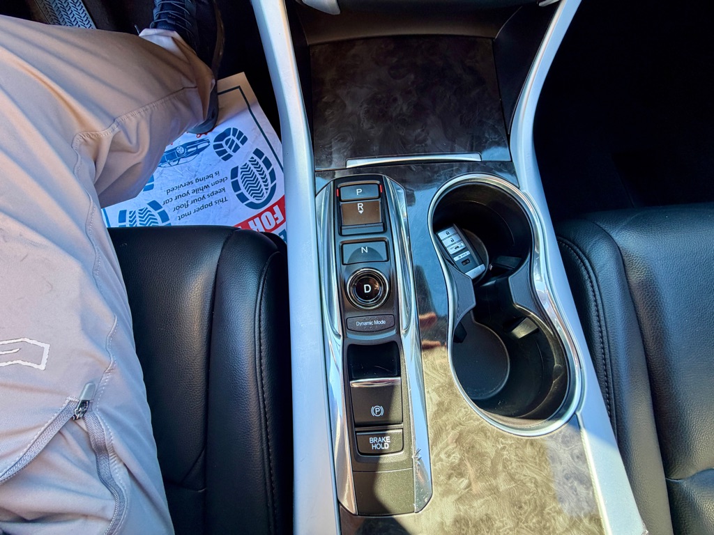 Photo 25 of this ACURA TLX