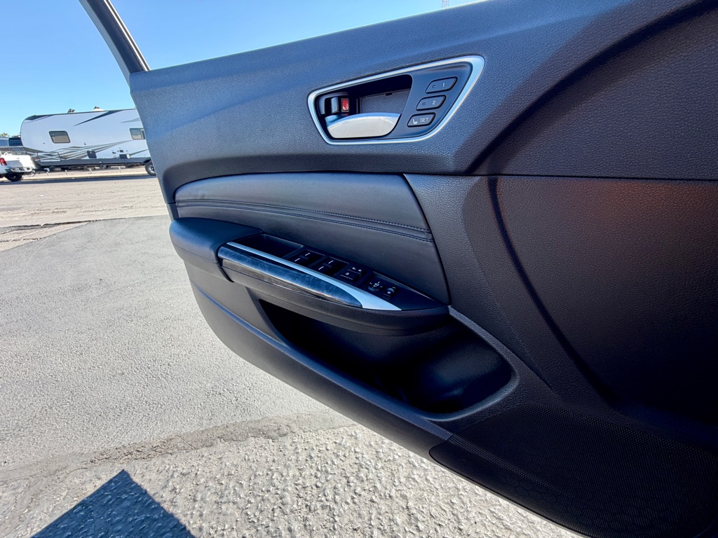 Photo 24 of this ACURA TLX
