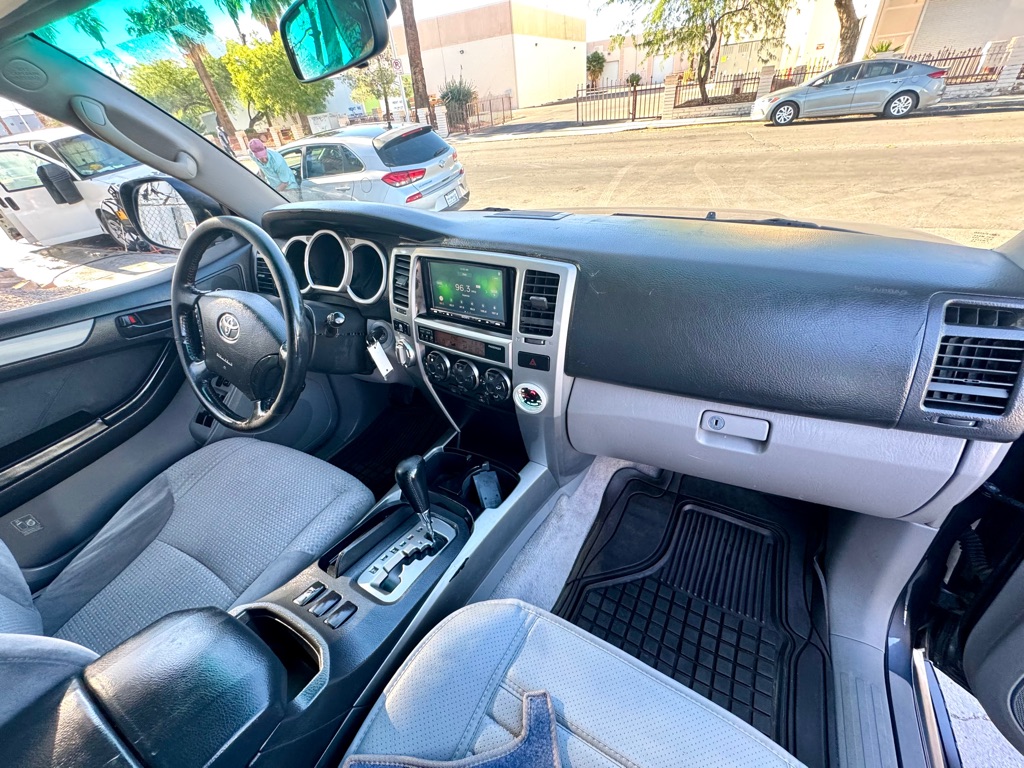Photo 22 of this TOYOTA 4RUNNER