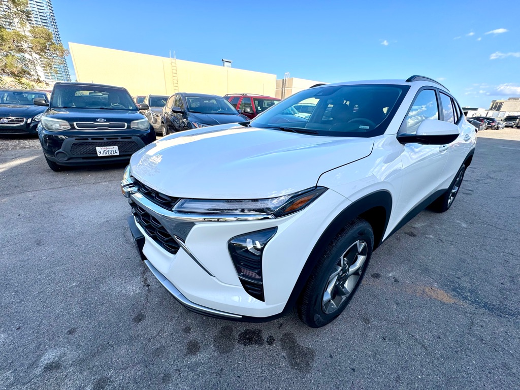 2025 CHEVROLET TRAX