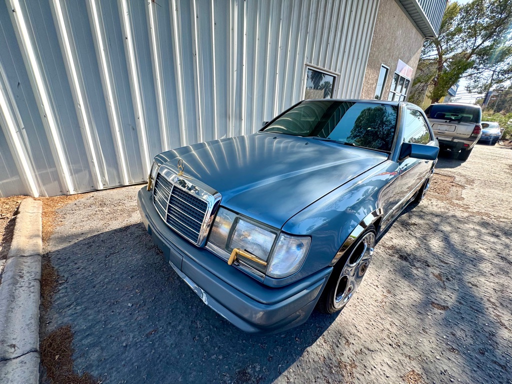1988 MERCEDES-BENZ 300-CLASS 300 CE
