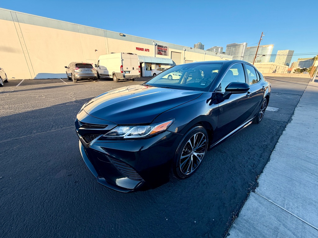 2020 TOYOTA CAMRY SE