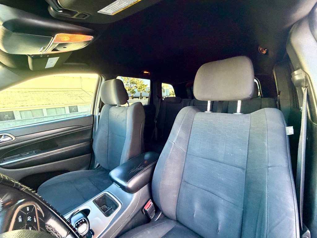 Photo 27 of this JEEP GRAND CHEROKEE