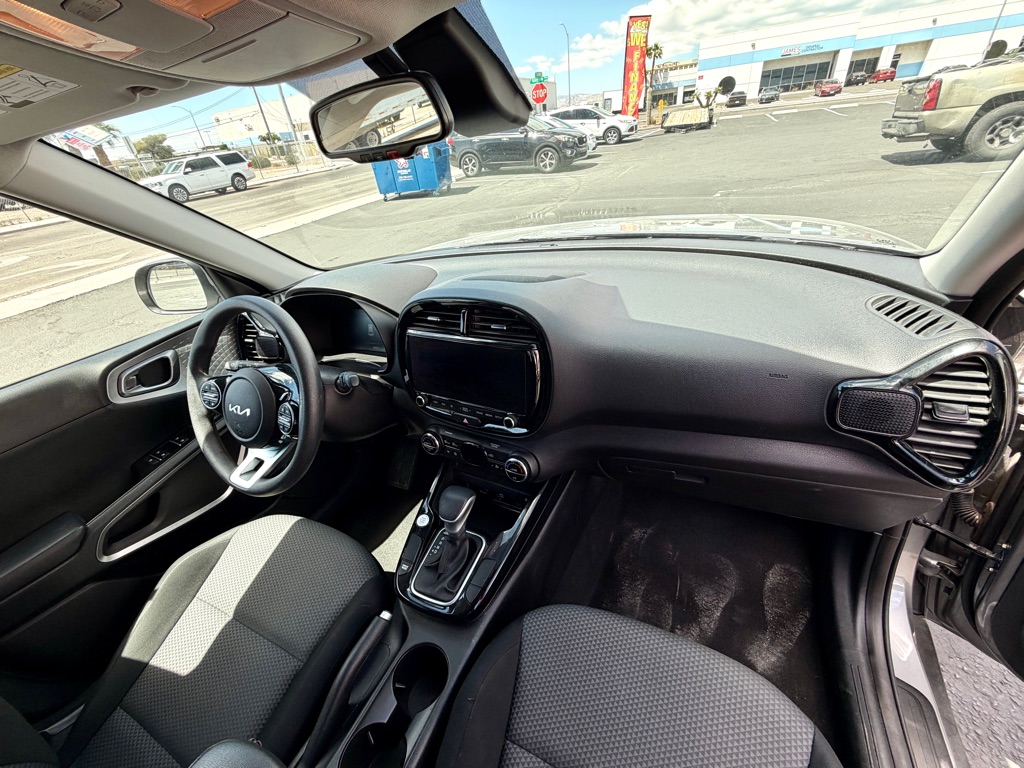 Photo 21 of this KIA SOUL