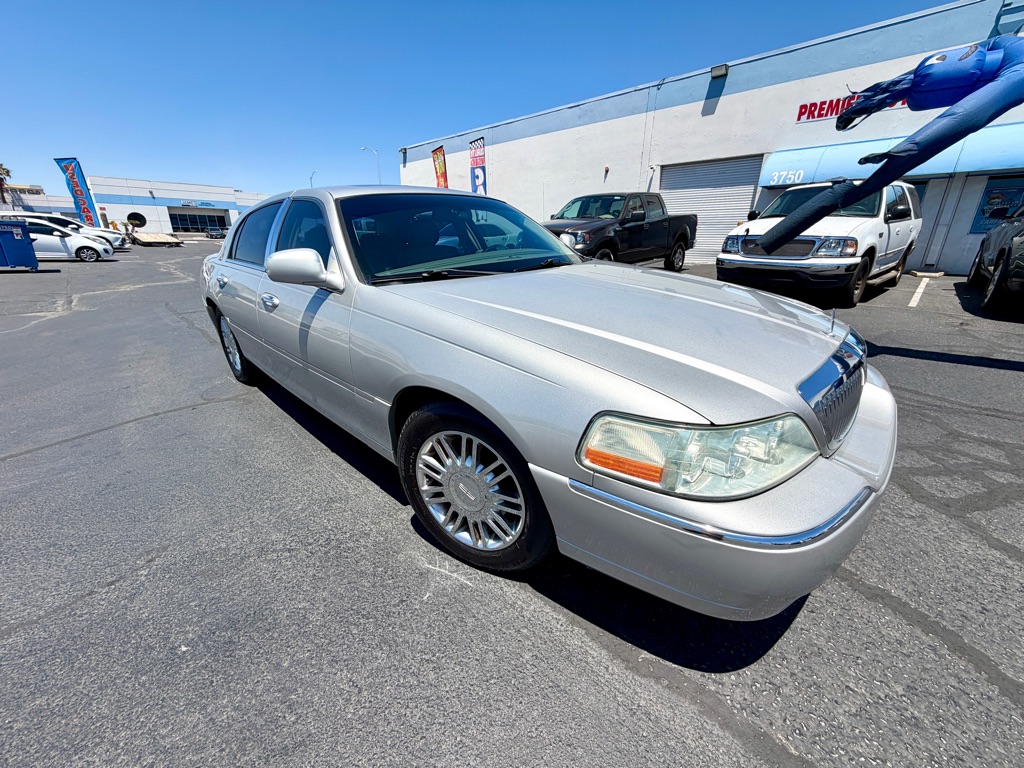 2006 LINCOLN TOWN CAR DESIGNER SERIES