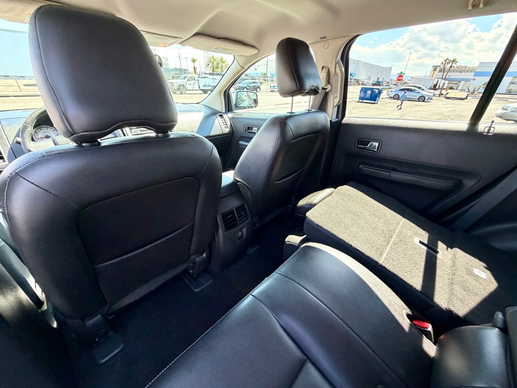 Photo 29 of this FORD EDGE