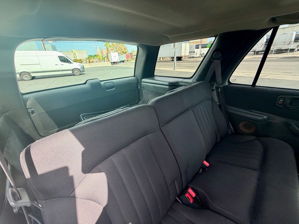 Photo 23 of this CHEVROLET BLAZER