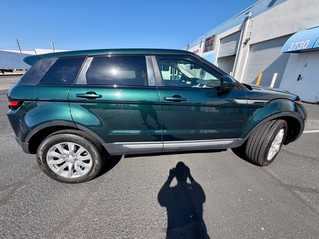 Photo 33 of this LAND ROVER RANGE ROVER EVO