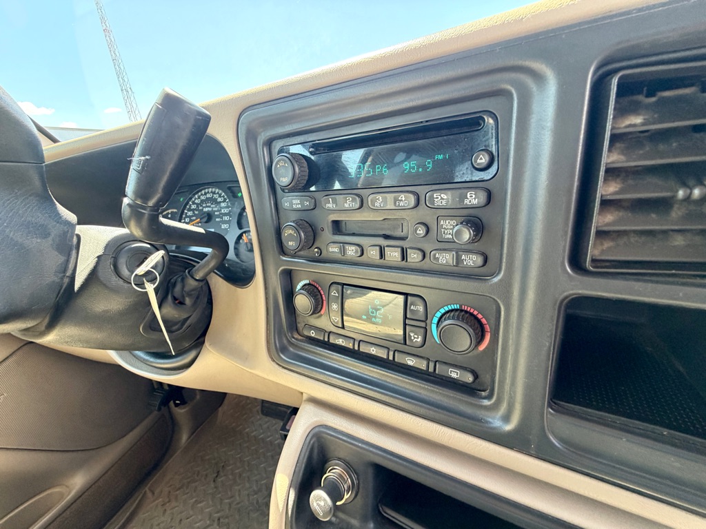 Photo 28 of this CHEVROLET SILVERADO 2500H