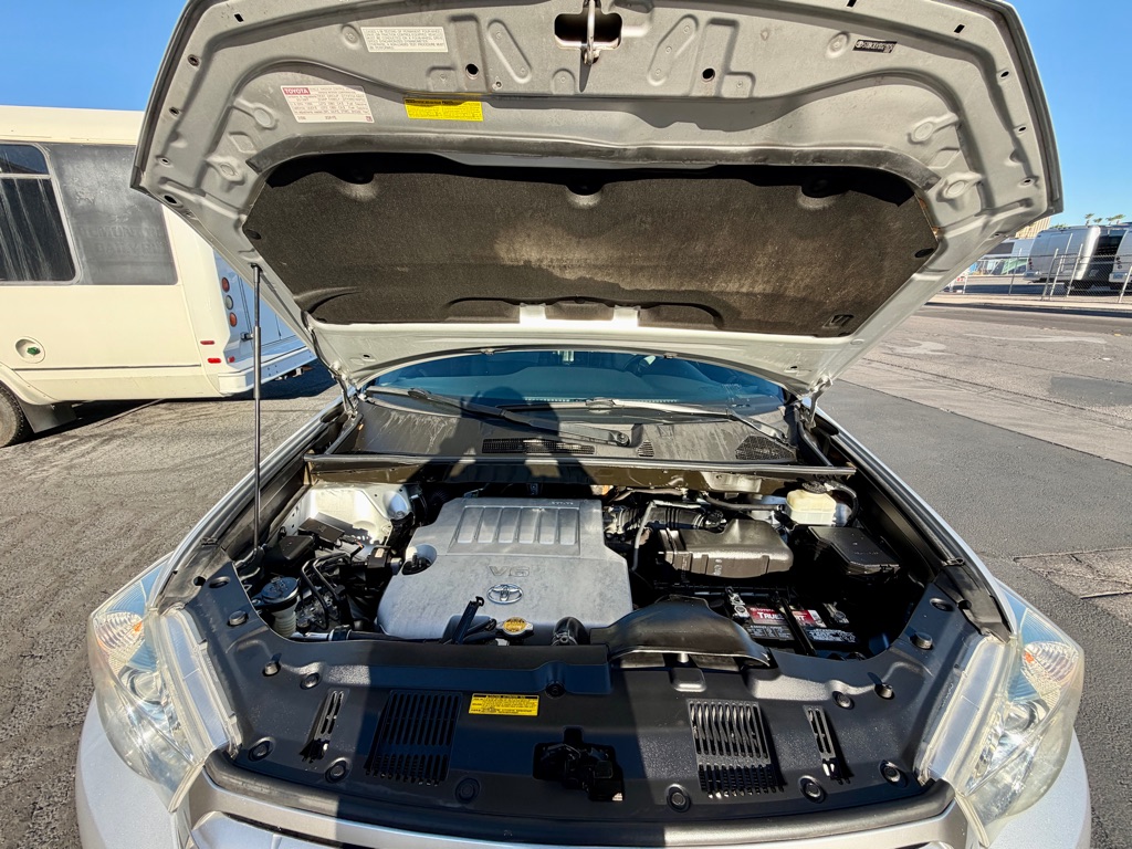 Photo 36 of this TOYOTA HIGHLANDER