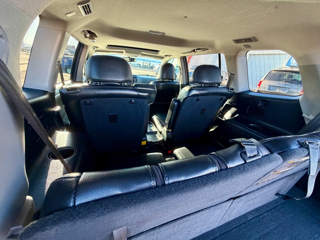Photo 22 of this TOYOTA HIGHLANDER
