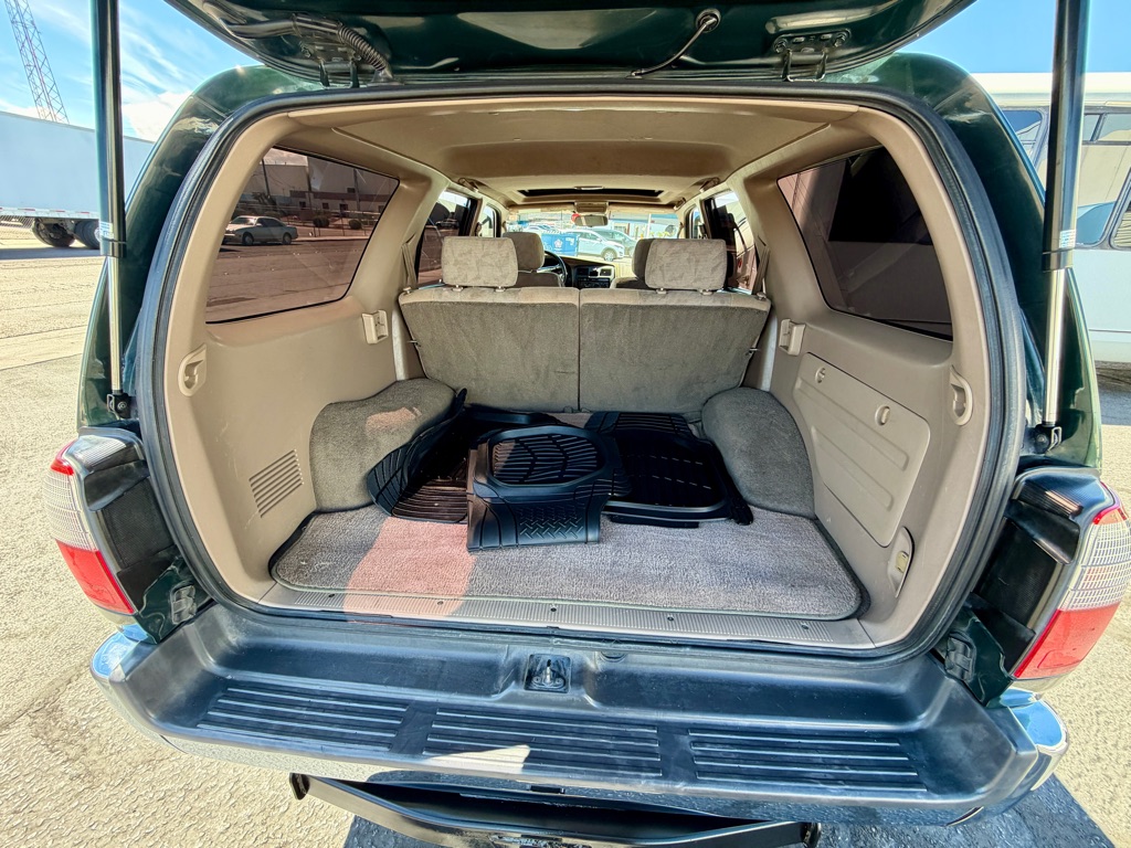 Photo 31 of this TOYOTA 4RUNNER