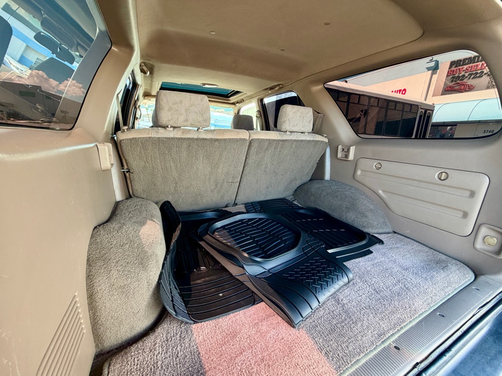 Photo 33 of this TOYOTA 4RUNNER