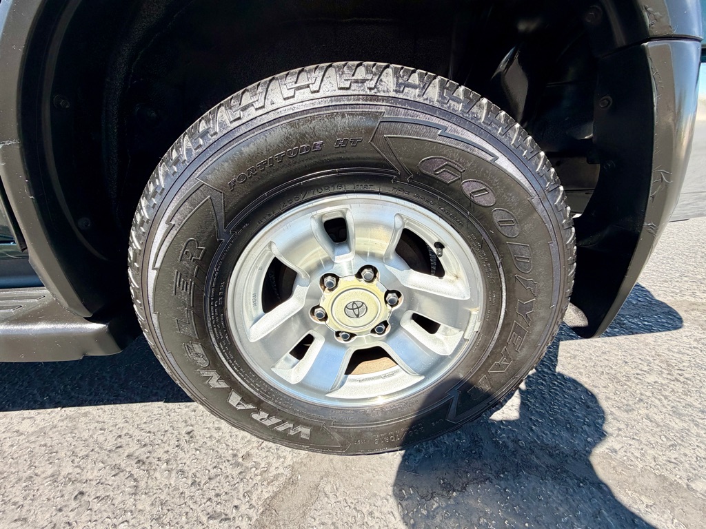 Photo 42 of this TOYOTA 4RUNNER