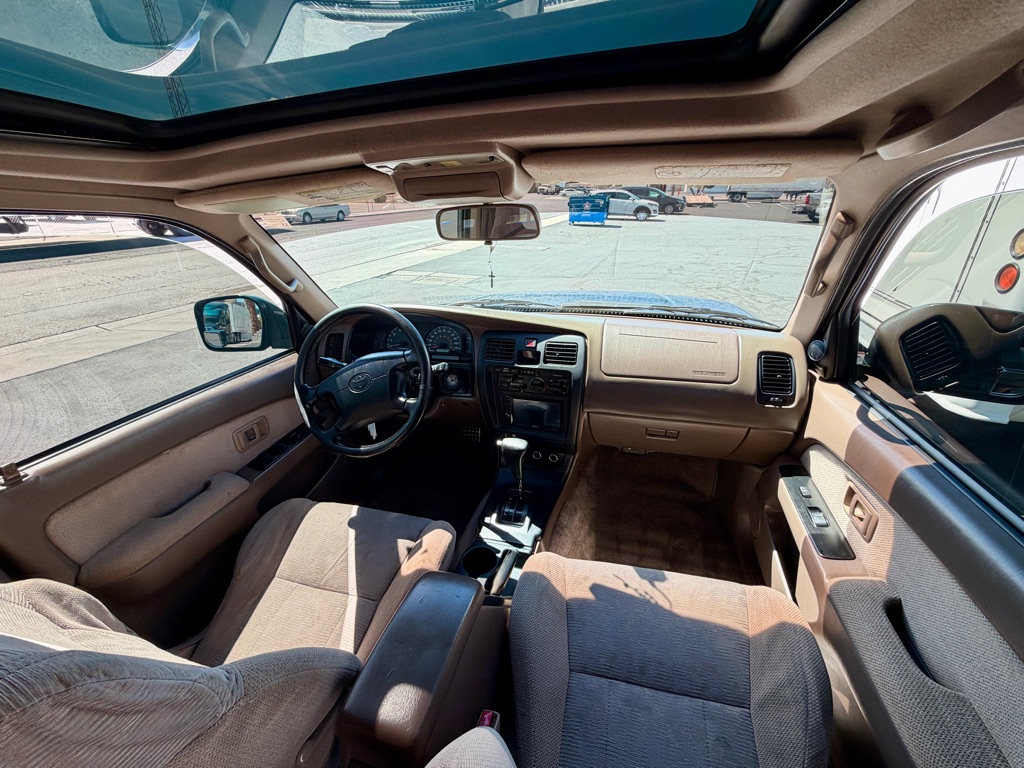 Photo 25 of this TOYOTA 4RUNNER