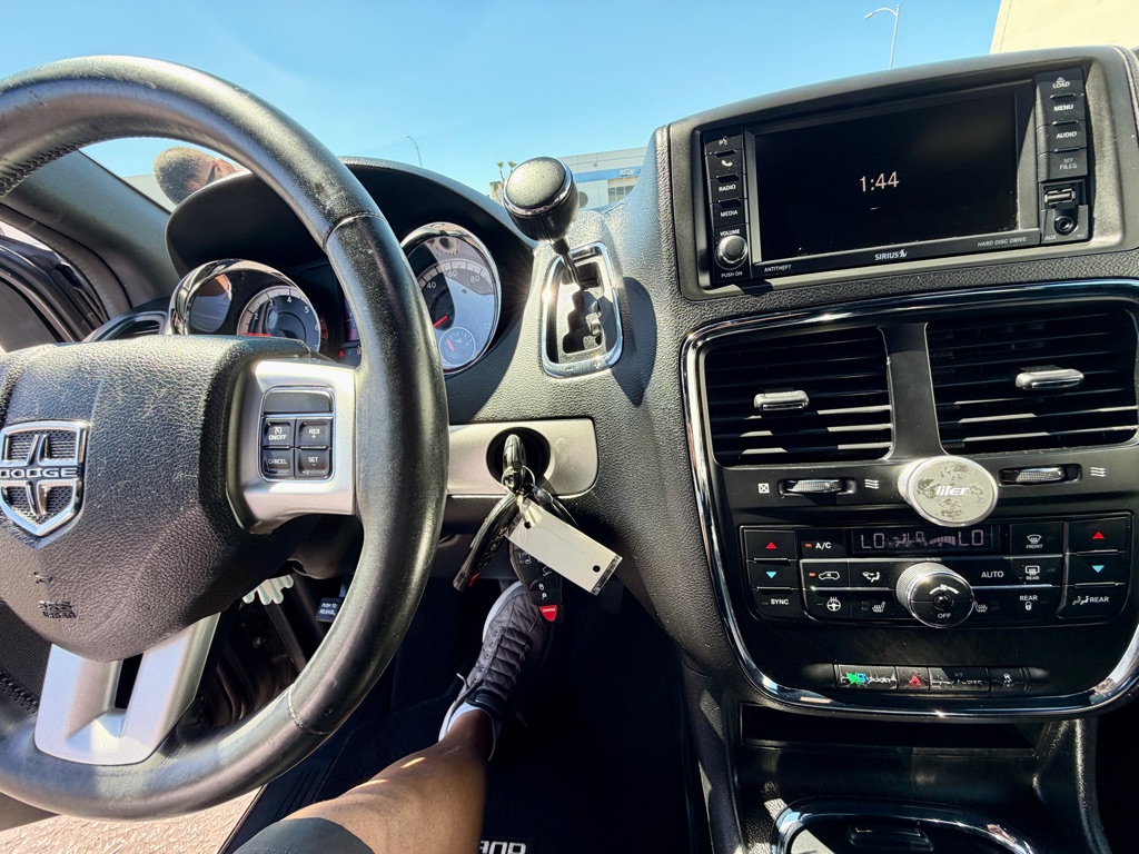 Photo 43 of this DODGE GRAND CARAVAN