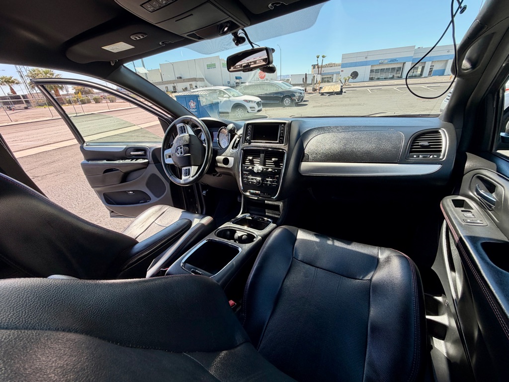 Photo 24 of this DODGE GRAND CARAVAN