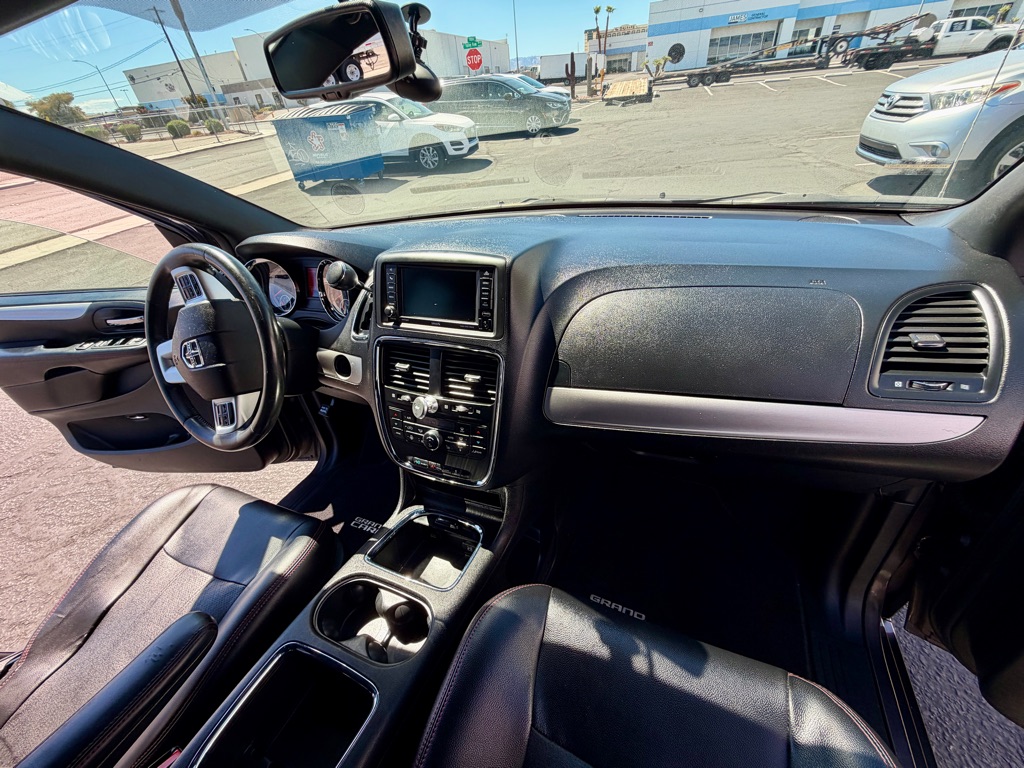 Photo 33 of this DODGE GRAND CARAVAN
