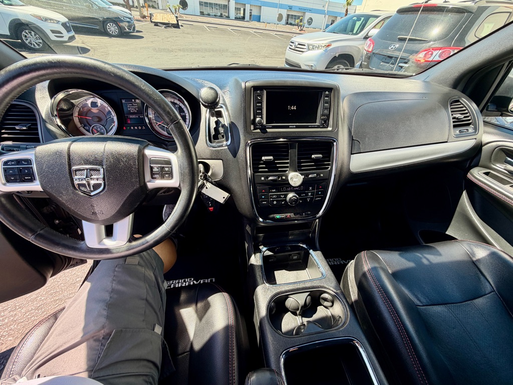 Photo 36 of this DODGE GRAND CARAVAN
