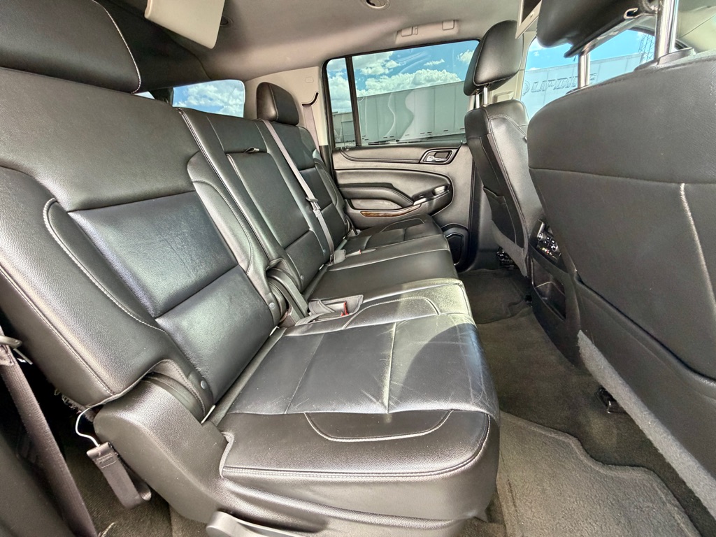 Photo 26 of this CHEVROLET SUBURBAN
